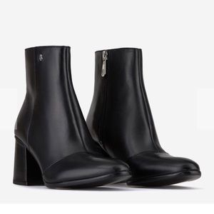 Armani Exchange Real leather booties with side zip